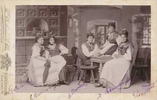 Benannte Frauen in badischer Tracht