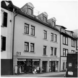 Wohn- und Geschäftshaus; Bad Homburg, Schulberg 11