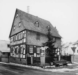 Hünfelden, Oranienstraße 22, Oranienstraße 25