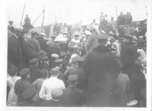 Kreuzfahrten der Hamburg-Amerika Linie, 1912. Fest der Polarmeertaufe an Bord eines Hochseepassagierdampfers, vermutl. Victoria Luise