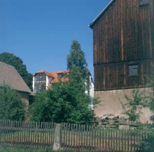 Neubau eines Wohnhauses zwischen ländlichen Bauten : Königstein (Sächsische Schweiz)-Leupoldishain. Neubau eines Wohnhauses zwischen ländlichen Bauten