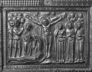 Schrein des heiligen Albinus — Dach mit Szenen aus dem Leben Christi und dem Leben des heiligen Albinus — Nordseite: Szenen aus dem Leben Christi — Kreuzigung Christi