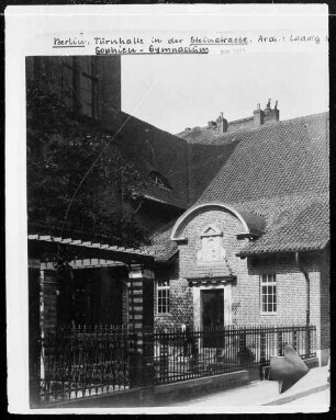 Sophien-Gymnasium, Turnhalle