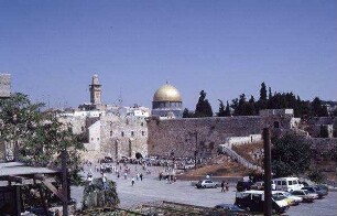 Blick auf Platz vor der Klagemauer mit Felsendom [Jerusalem, Israel-Exkursion]