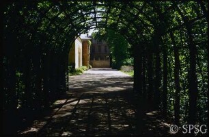 Potsdam, Park Sanssouci, Marlygarten, Laubengang.