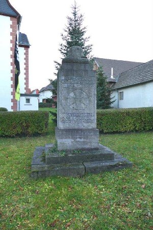 Ev. Pfarrkirche mit Kirchof; Münzenberg, Kirchgasse 2