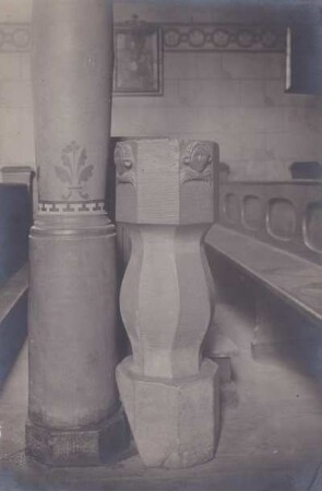 katholische Kirche. Taufstein 18. Jahrhundert