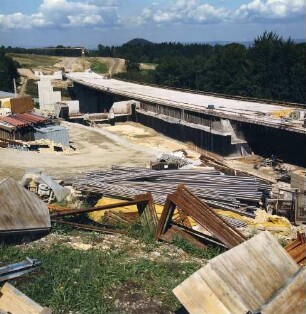 Franzosenschluchtbrücke Überbau Fahrbahn München - Stuttgart fertiggestellt