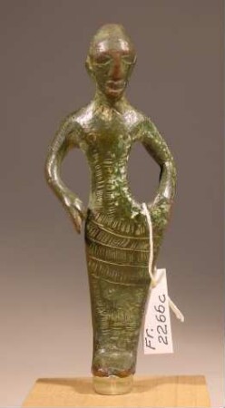 Etruskische Statuette einer Frau