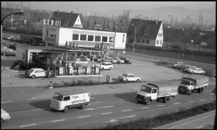 Freiburg: Pepsi-Cola Wagen auf der Basler Landstraße, von oben