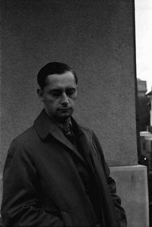 Bukarest: Ich (Willy Pragher), Porträt