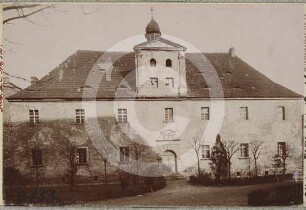 Altes evangelisches Schulhaus in Strehlen