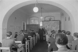 Sorbische Oberschule in Bautzen. Unterricht. : Serbska wyša šula w Budyšinje. Wučba