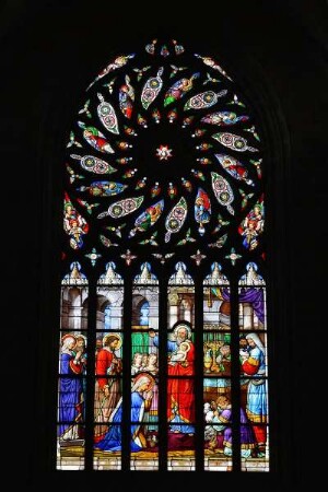 Frankreich. Bretagne. Cotes d Armor. Dinan. Eglise Saint Malo. Kirchenfenster