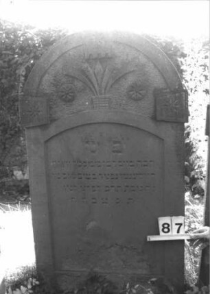 Grabstein 87