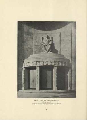 Abb. 93. Cines am Nollendorfplatz. Haupteingang. Architekt Oskar Kaufmann, Bildhauer Franz Metzner