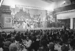 1. Große Karneval-Gesellschaft 1908 Durlach e.V. Prunksitzung in der Festhalle Durlach mit Eurovisionsübertragung