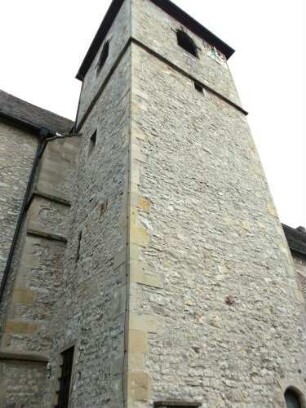 Stadtkirche-Kirchturm von Nordnordosten-im Kern 1383-Glockenstube 1685 erneuert-in Übersicht