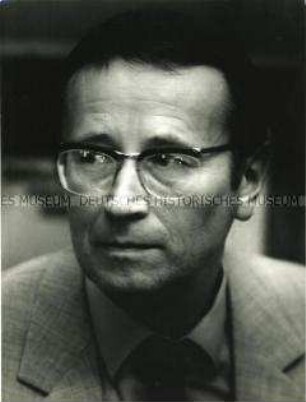 Dr. Peter Przybylski