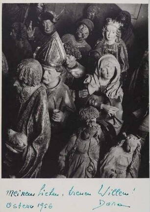Holzgeschnitzte Heiligenfiguren. Ostergruß an Willem Grütter