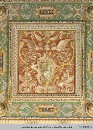Deckendekoration des Salone Verde : Weibliche Allegorien in Wappenkartuschen, von Meerwesen flankiert