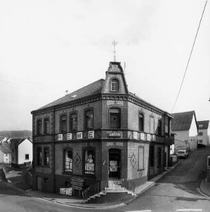 Waldbrunn, Hauptstraße 11