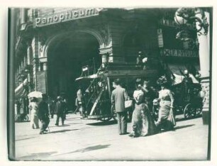 Passage mit "Panopticum", Friedrichstraße/ Ecke Behrenstraße