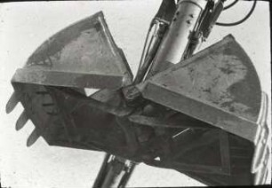 Atlas- Schwenklader der Fa. Weyhausen, montiert auf den KS 07/62