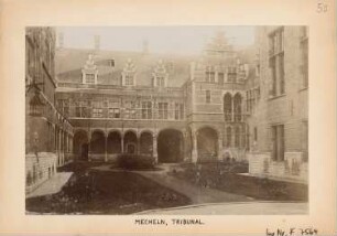Gericht (früher: Palast der Margarete von Österreich), Mechelen: Innenhof