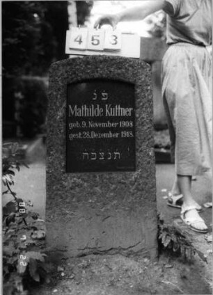 Grabstein 453