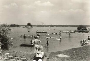 Groß Särchen. Knappensee, Badetreiben am Strand und im Wasser
