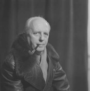 Porträtaufnahmen des Schauspielers Kurt Wenkhaus : Porträt des Schauspielers Kurt Wenkhaus