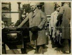 Reichspräsident von Hindenburg auf dem Weg in seinen Urlaubsort Dietramszell