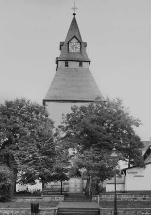 Evangelische Kirche — Kirchturm
