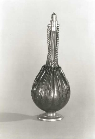 Hohe gerippte Flasche