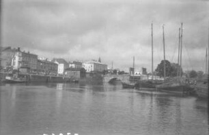 Flussansicht : Blick über den Emajõgi bei Tartu
