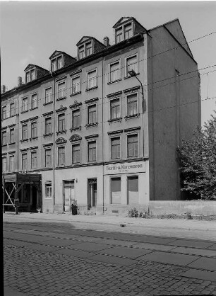 Dresden-Friedrichstadt, Schäferstraße 56. Wohnhaus mit Laden (um 1865)