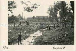 Wiederaufbau des von einem Hochwasser zerstörten Bruchstedt - Aufräumarbeiten