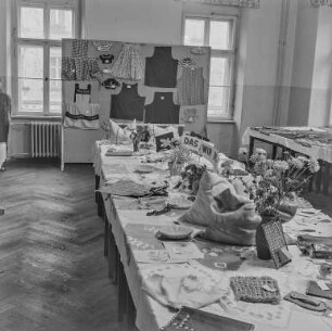 Ausstellung sorbische Grundschule : Bautzen. Sorbische Polytechnische Oberschule. Ausstellung 20 Jahre Sorbische Polytechnische Oberschule in Bautzen"