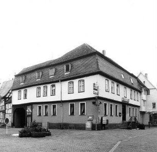 Gasthaus „Schwartzer Löwe“ (Mischbau); Babenhausen, Fahrstraße 17, Marktplatz