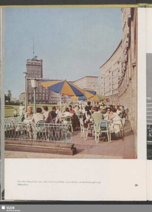 Vor dem Ring-Café