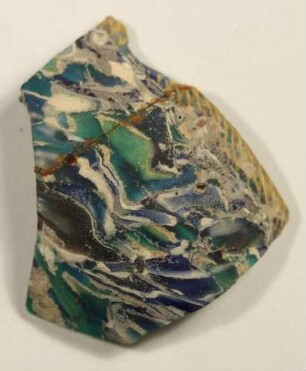 Fragment einer Glasschale