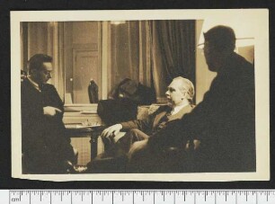 Porträtaufnahme Niels Bohr