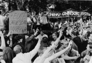 Kundgebung an der FU Berlin zum Tod von Benno Ohnesorg