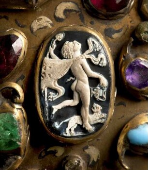 Kameo auf der Moskowiterkassette mit tanzendem Satyr als Bacchant, 16./17. Jh.