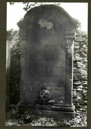 alter Friedhof, Grabstein der Margaretha Clausin, geb. Jacobin, 1774