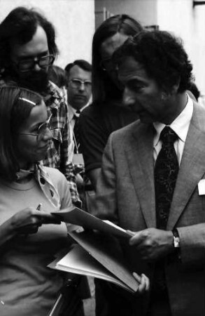 26. Tagung 1976 Physiker; Eröffnung: Leon Cooper