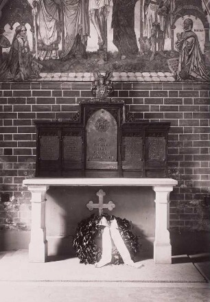 Denkmal für die im 1. Weltkrieg Gefallenen der Familie von Bülow : Denkmal für die im 1. Weltkrieg Gefallenen der Familie von Bülow (nach 1918). Bad Doberan, Zisterzienser-Klosterkirche