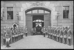 Dresden. Kaserne des Königlich Sächsischen Garde-Reiter-Regiments, Wachaufzug