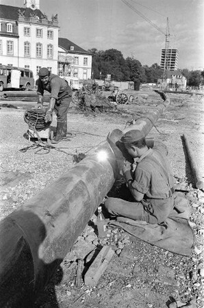 Umgestaltung des Schloßplatzes im Rahmen der Bundesgartenschau 1967.